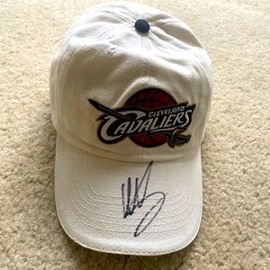 Cleveland Cavaliers signed hat